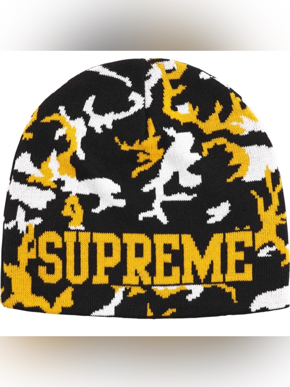 Supreme Reversible Camo Beanie
Black